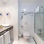 Parliament Hotel 4*