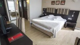 议会酒店 酒店 4*