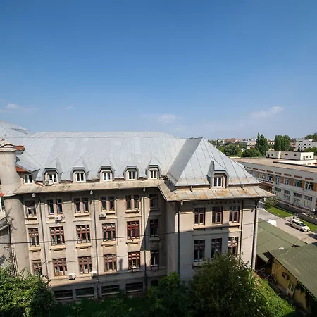 Отель Parliament