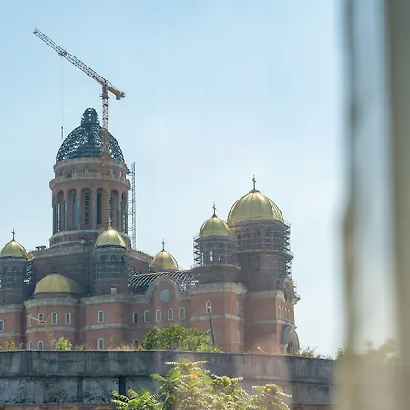 Parliament Отель 4*